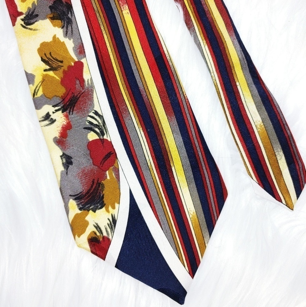 Vintage Oscar de la Renta Tie 59"